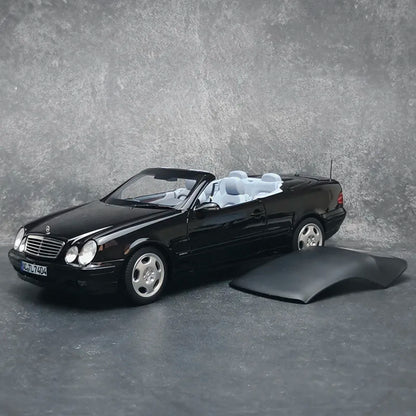 1:18 Mercedes-Benz CLK Class Cabriolet  A208 2000