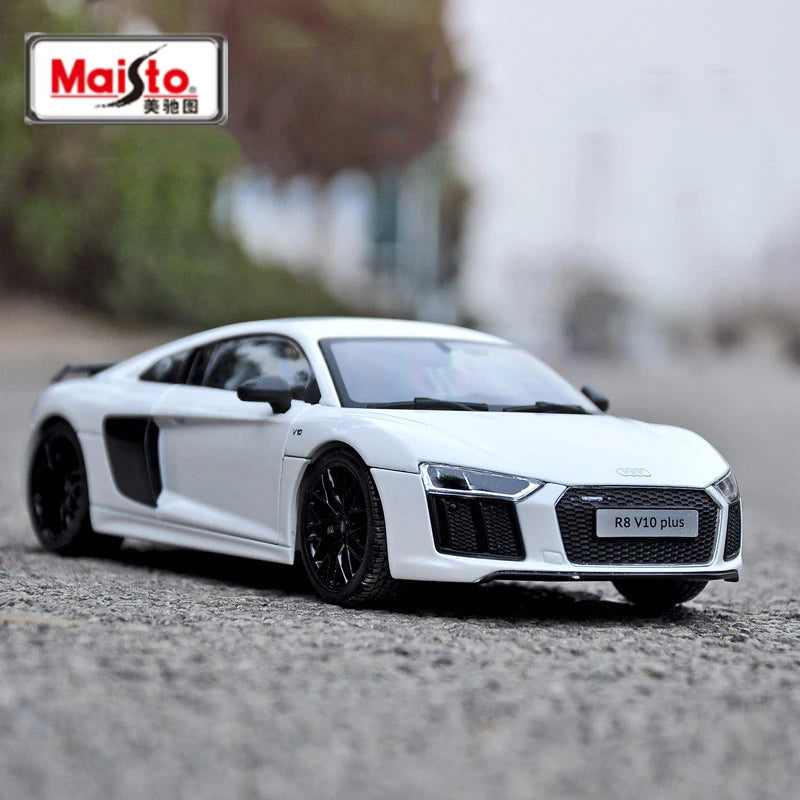 1:18 Audi R8 V10 Plus