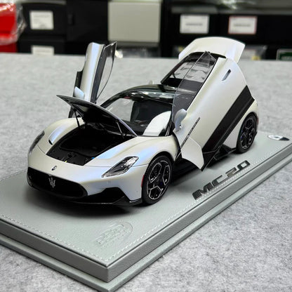 1:18 Maserati MC20 2020 Deluxe Edition