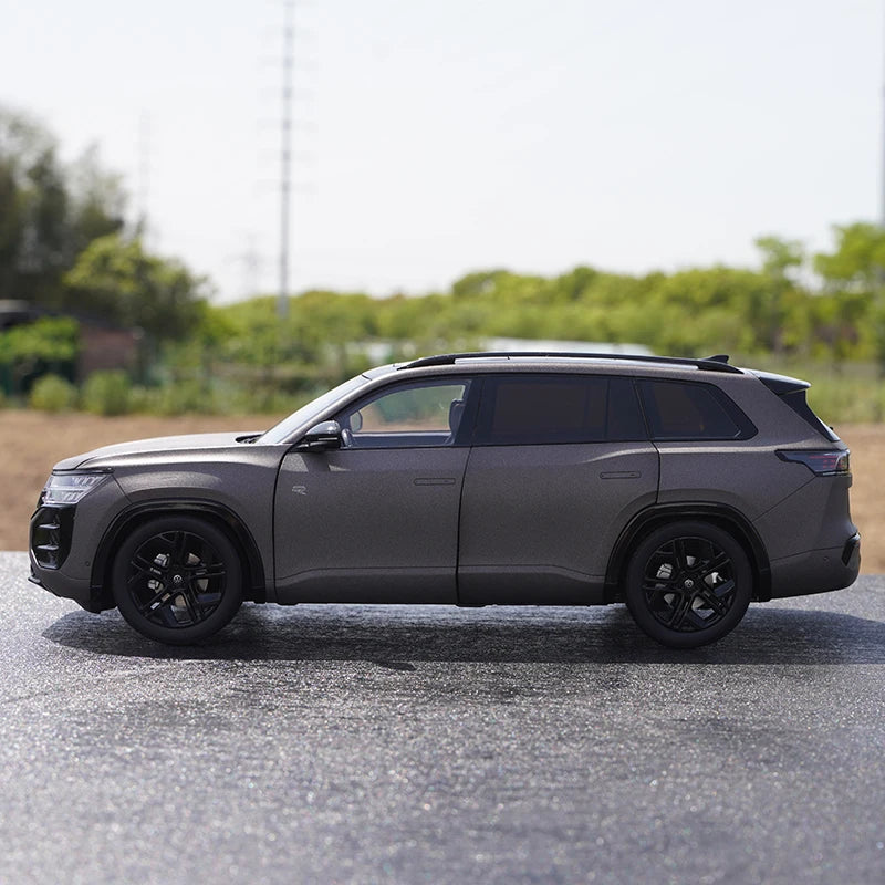 1:18 Volkswagen Teramont Pro