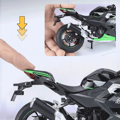 1:12 Kawasaki Ninja 400