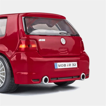 1:24 Volkswagen Golf GTI R32