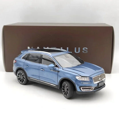1:18 Lincoln NAUTILUS