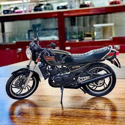 1:12 YAMAHA RZ250 RD250LC