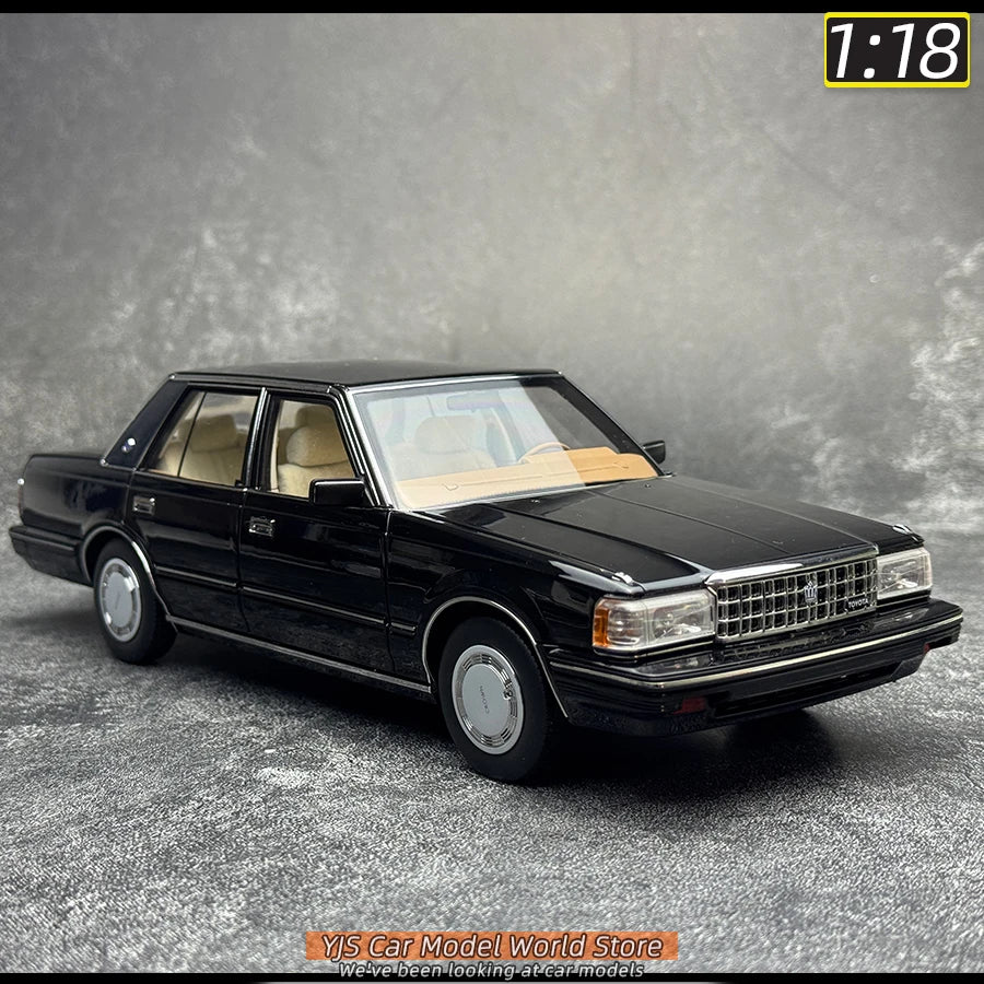 1:18 Toyota Crown MS122