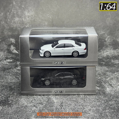 1:64 Toyota Crown 12th generation