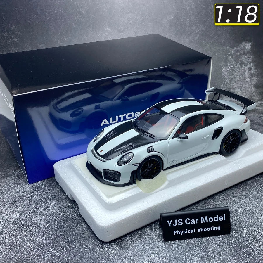 1:18 Porsche 911 (991.2) GT2 RS