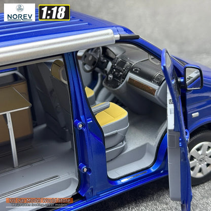 1:18 Volkswagen Transporter 2003