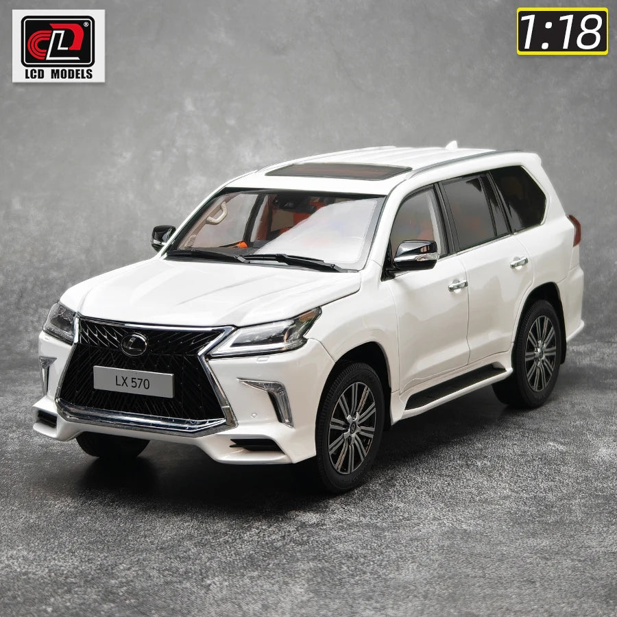 1:18 Lexus LX570