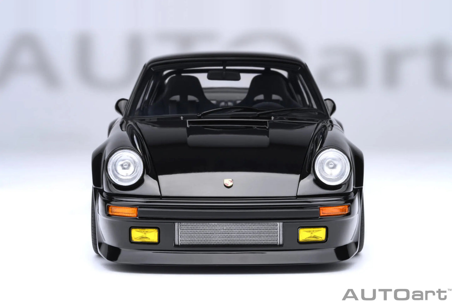 1:18 Porsche 911 (930) Turbo Sports
