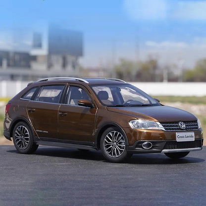 1:18 Volkswagen Lavida Cross 2015