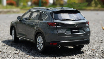 1:18 MAZDA CX8