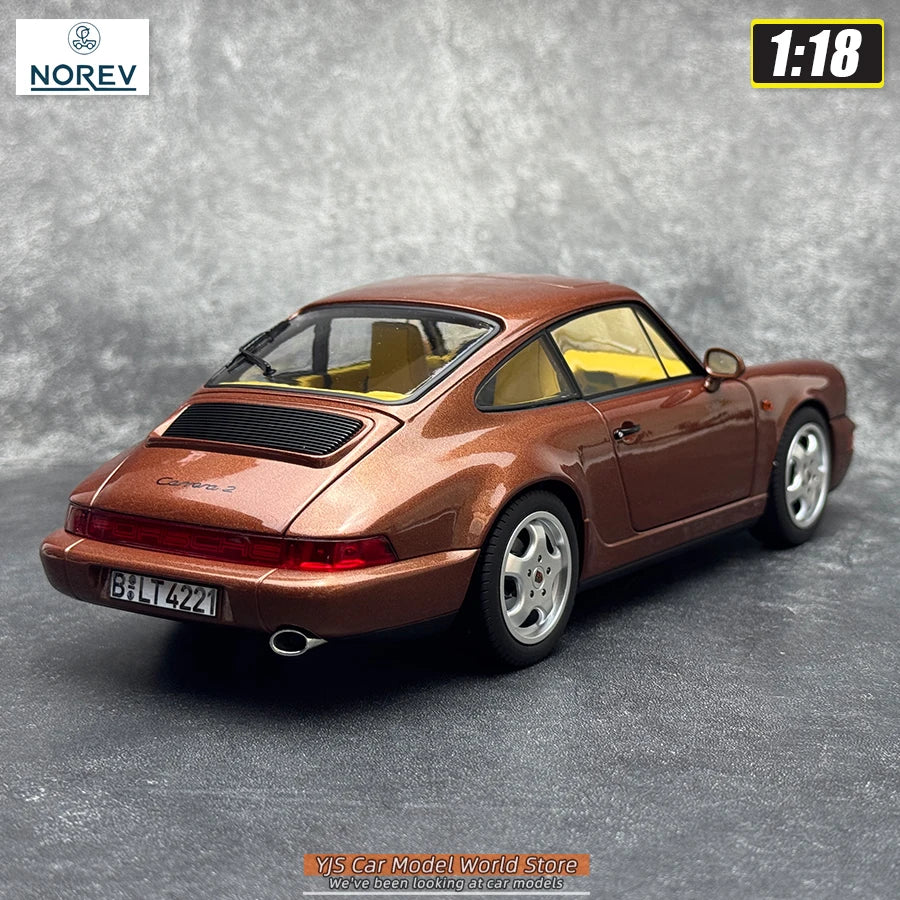 1:18 Porsche 911 Carrera 2 1992