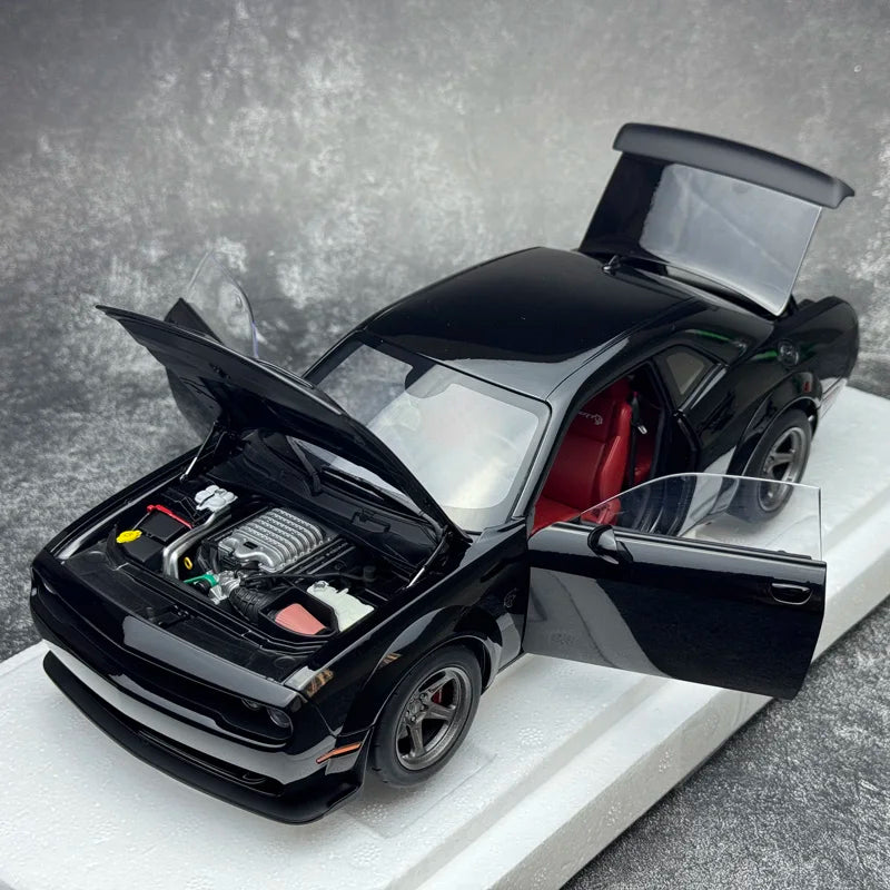 1:18 Dodge SRT SUPER STOCK 2023