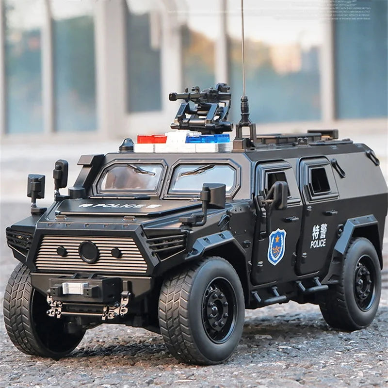 1:18 Military Armored