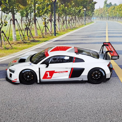 1:18 Audi R8 LMS PLAIN COLOR VERSION