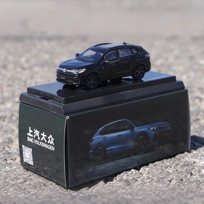1:64 Volkswagen Passat Coupe Tiguan Teramont