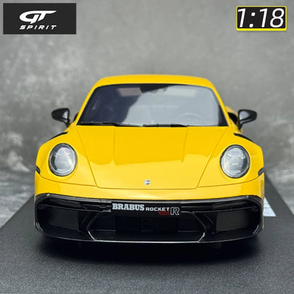 1:18 Porsche 911 900 R 2023