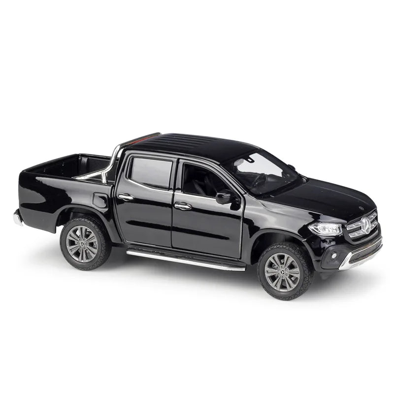 1:27 Mercedes-Benz X Class