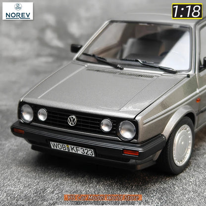 1:18 Volkswagen 1989 Golf Champion
