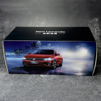 1:18 scale Volkswagen New Lamando Alloy car model sedan Metal material Holiday gift Send to a friend Collect Static ornament