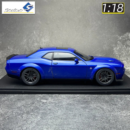 1:18 Dodge Challenger R/T Scat