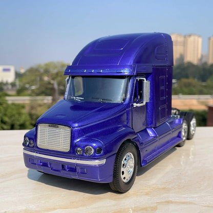 1:32 Freightliner Heavy Haul Tractor