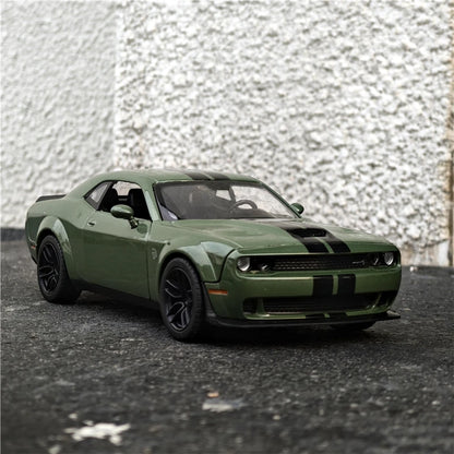 1:24 Dodge Challenger Hellcat SRT
