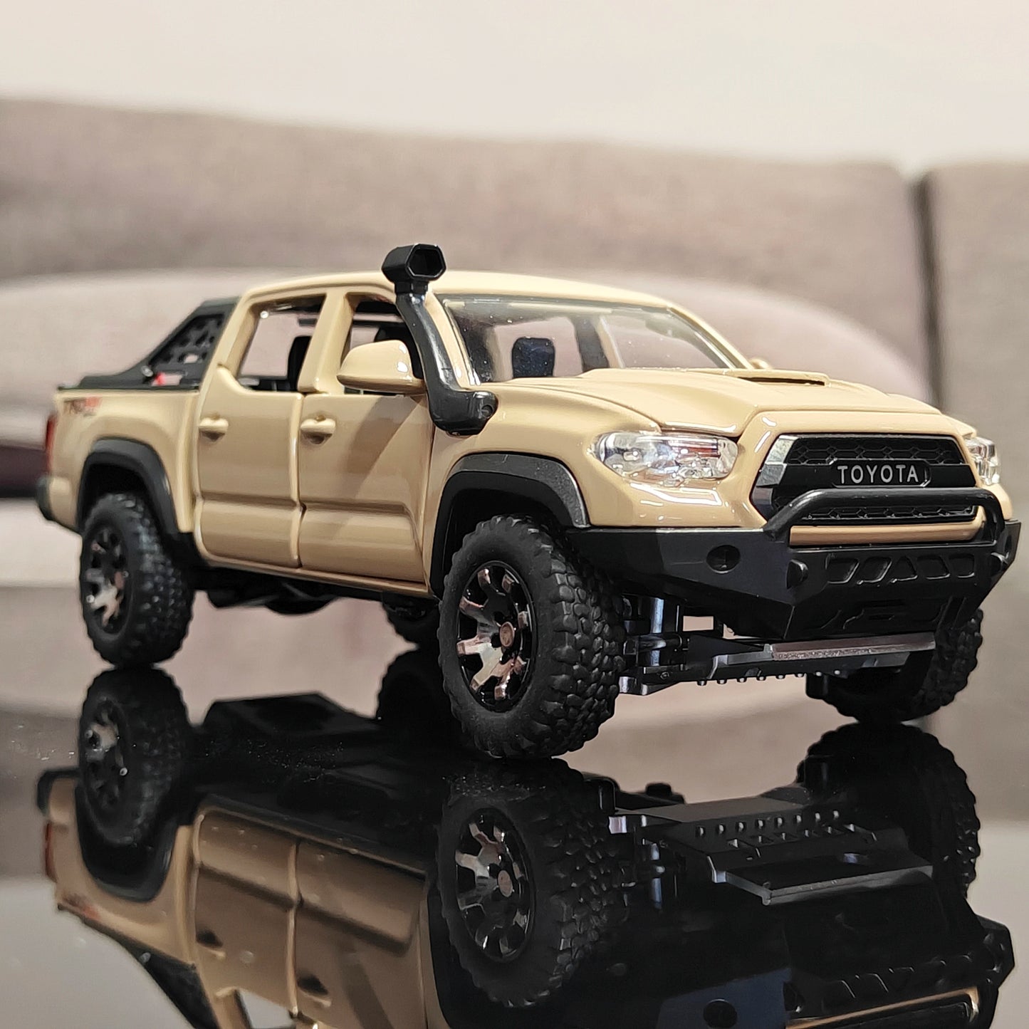 1:32 Toyota Tacoma TRO Off Road