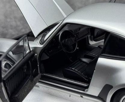 1:18 Porsche 911 Turbo 3.0 (930)
