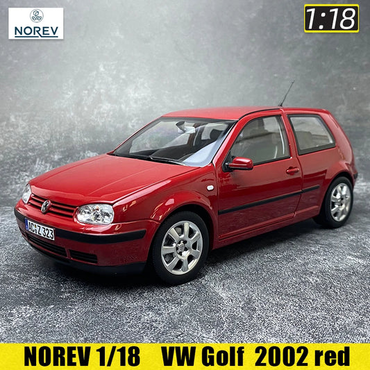 1:18 Volkswagen Golf MK4 2002