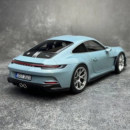 1:18 Porsche 911 ST 2023