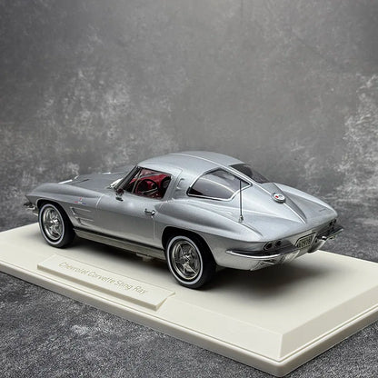 1:18 Chevrolet Corvette Sting Ray 1963