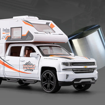 1:32 Chevrolet  Silverado Pickup RV