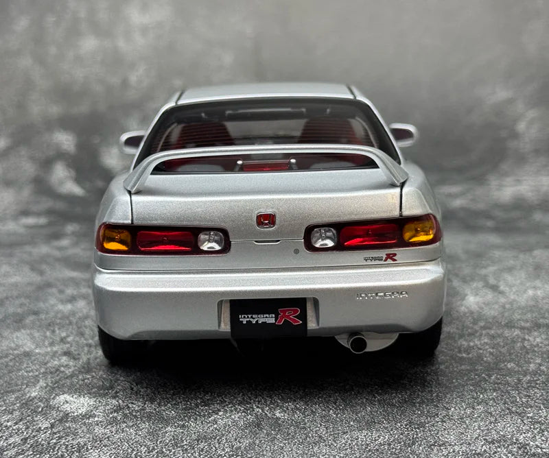 1:18 Honda Integra Type R (DC2)