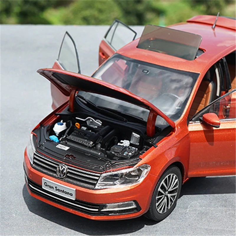 1:18 Volkswagen Gran Santana