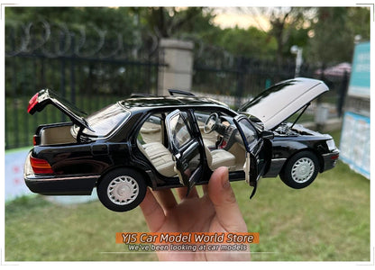 1:18 Lexus LS400