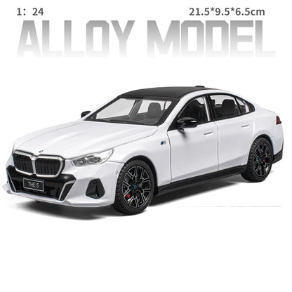 1:24 BMW 5 Series i5 M60