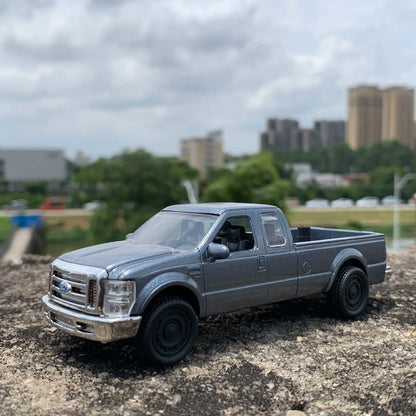 1:43 Ford F250  F 250 Pickup Truck
