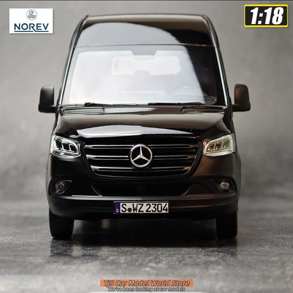 1:18 Mercedes-Benz Sprinter 2018