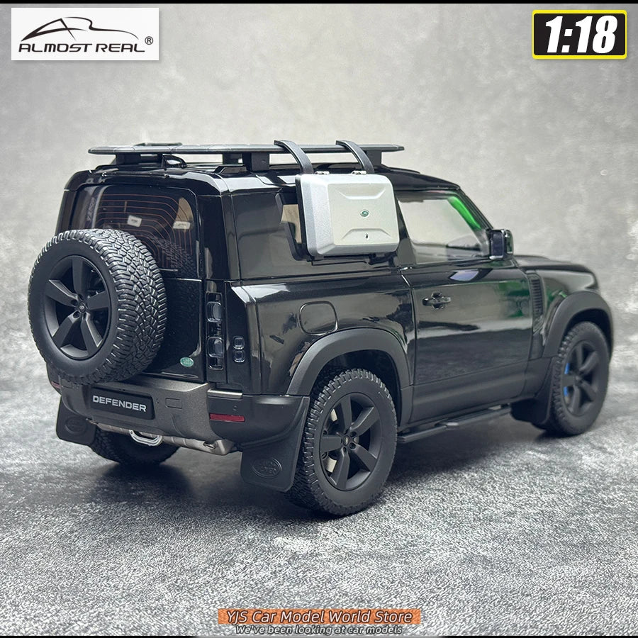 1:18 New 2020 Land Rover Defender 90