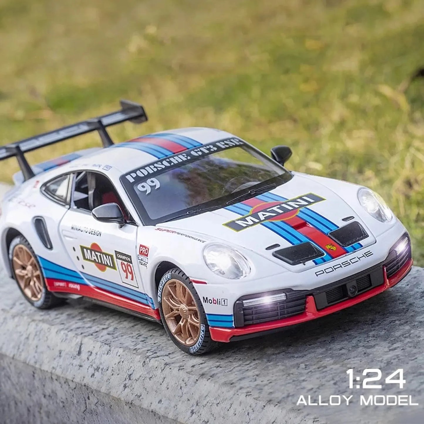 1:24 Porsche 918 GT