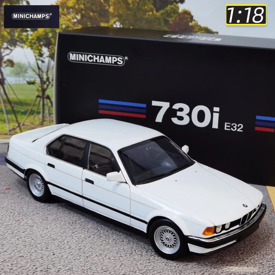 1:18 BMW 7 Series E32 730i 1986