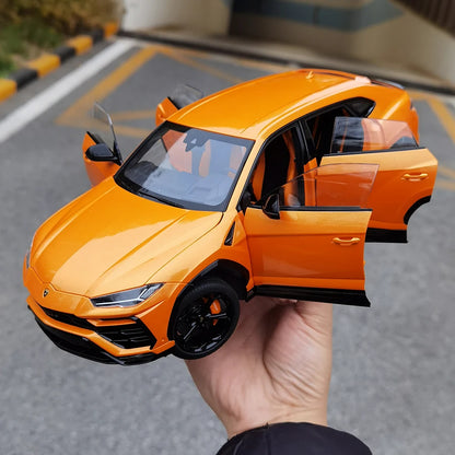 1:18 Lamborghini Urus