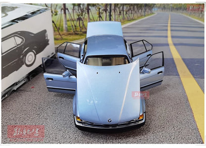 1:18 BMW 7 Series E32 730i 1986