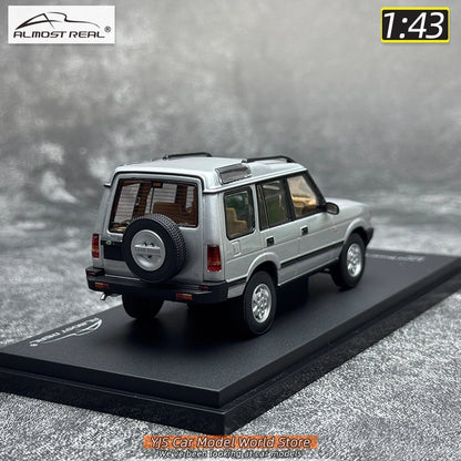 1:43 1970 Land Rover Discovery