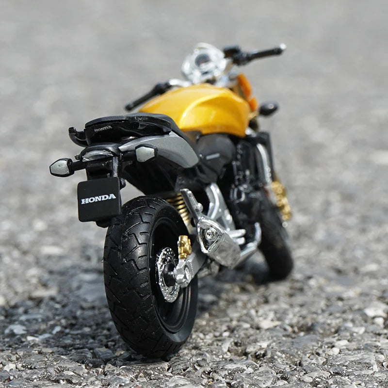 1:18 HONDA CB600F Hornet