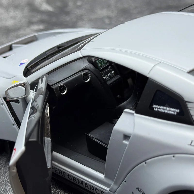 1:18 Nissan GT-R R35 LB TYPE