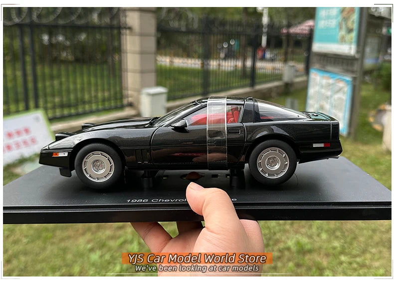 1:18  Chevrolet Corvette C4 1986
