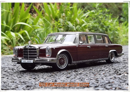 1:18 Mercedes-Benz Pullman MB 600